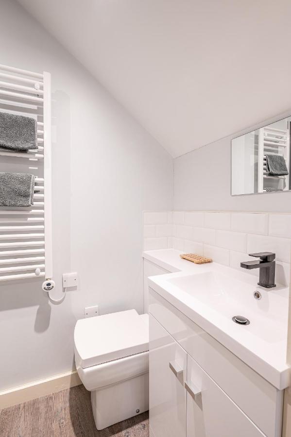 The Falcon Tap Apartment Йорк Екстериор снимка