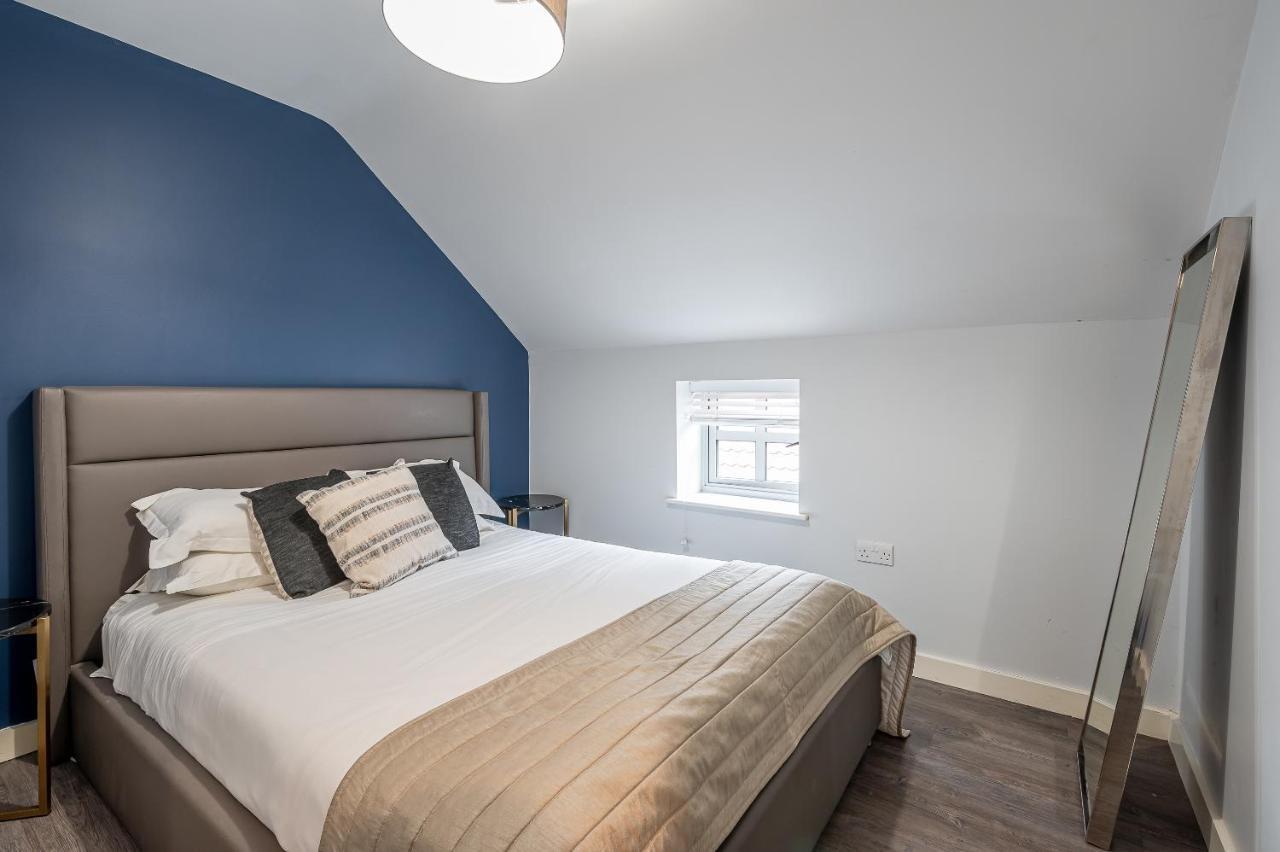 The Falcon Tap Apartment Йорк Екстериор снимка