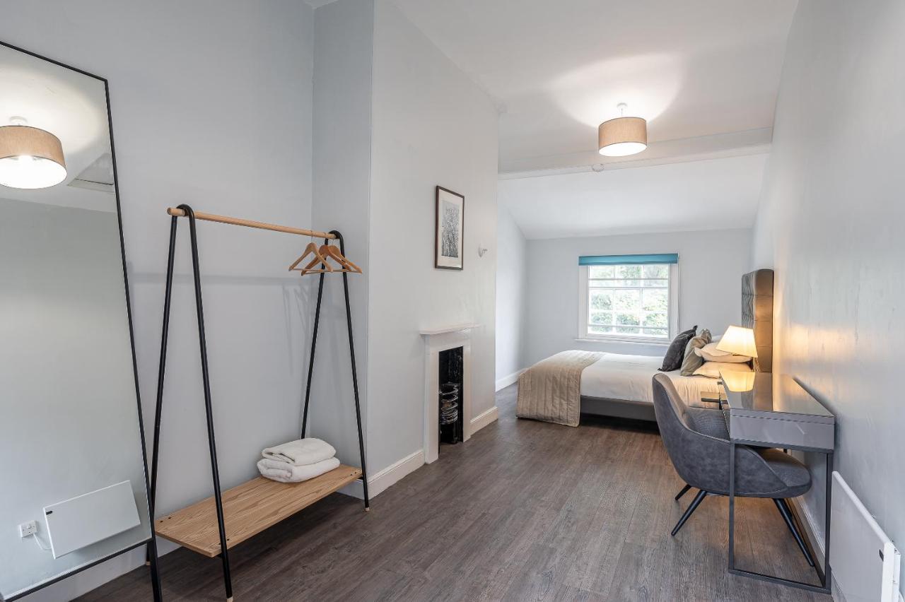 The Falcon Tap Apartment Йорк Екстериор снимка