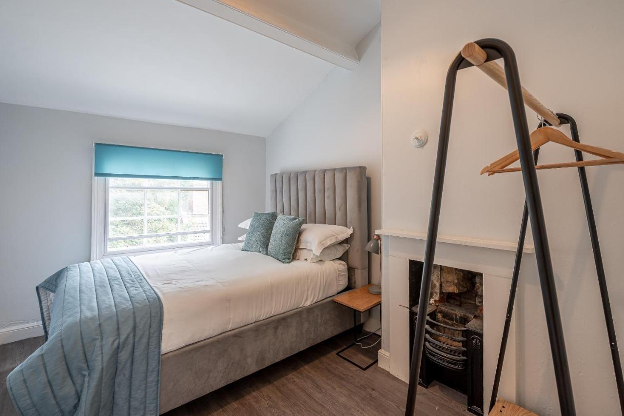 The Falcon Tap Apartment Йорк Екстериор снимка