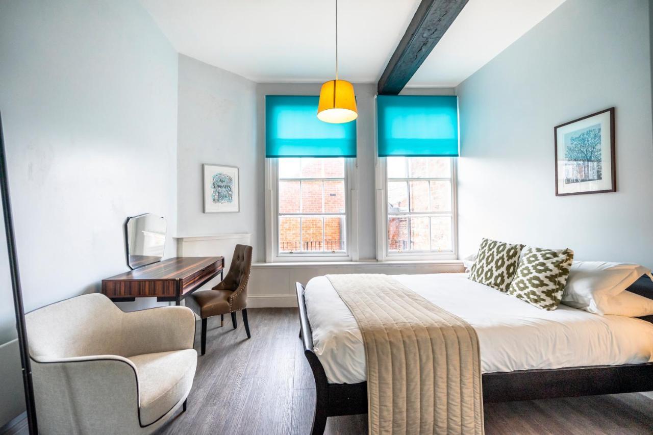 The Falcon Tap Apartment Йорк Екстериор снимка